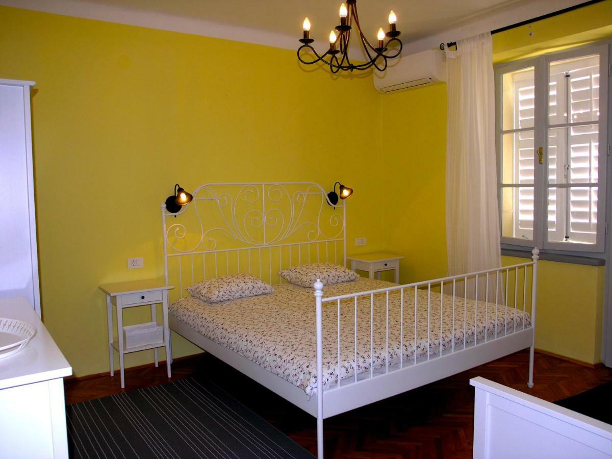 Holiday Home Lija Center Rab Town Luaran gambar